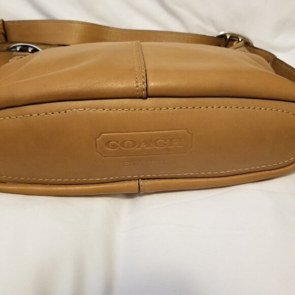 Authentic Coach Leather Caramel Brown Hobo or Crossbody Convertible Purse - Picture 3 of 11
